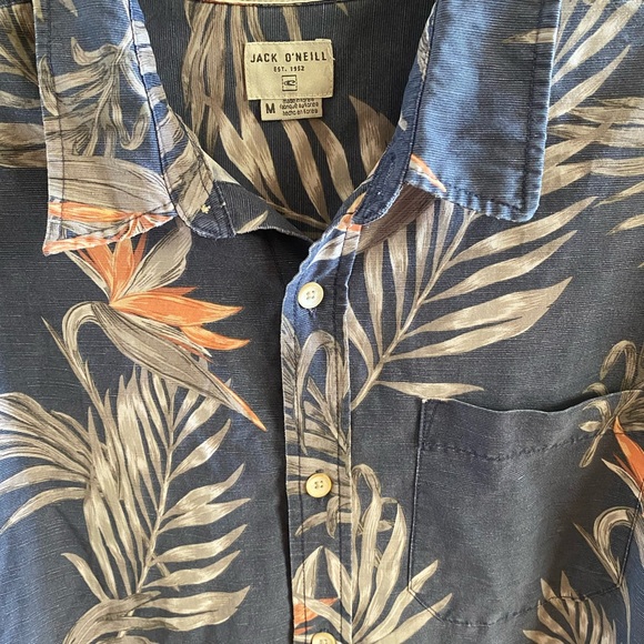 O'Neill Navy Short-Sleeve Tropical Button-Down with Peach Floral - Picture 4 of 6